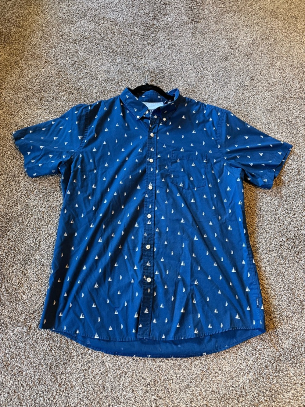Izod Navy Blue Short-Sleeve Button-Down Shirt with White Sailboat Print